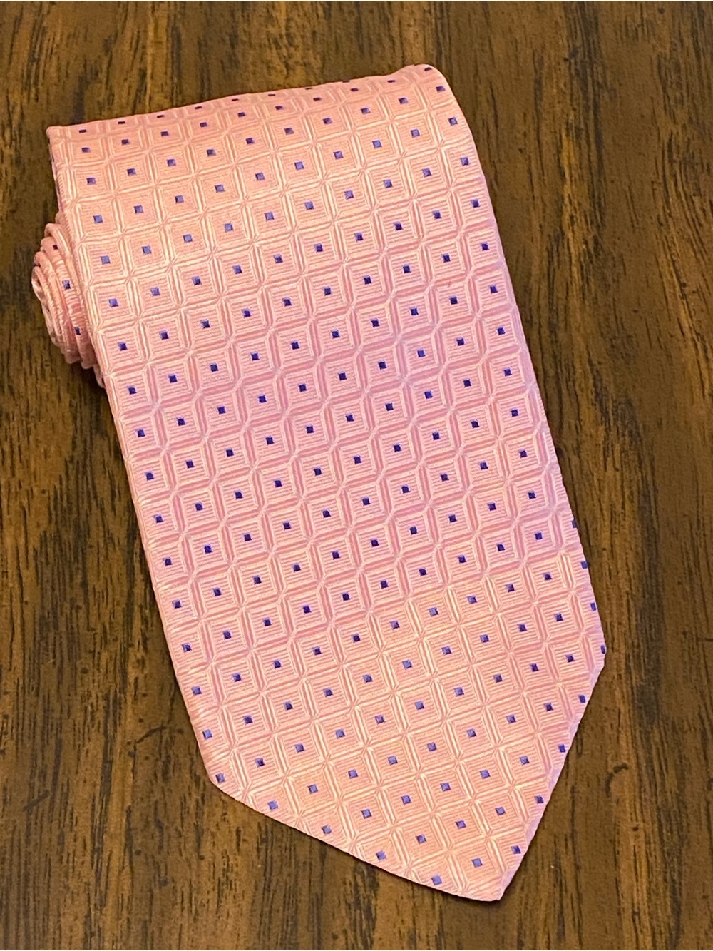 Brooks Brothers 346 Men's Pink Geometric Pattern Tie Made In USA W 3.5” L 59”